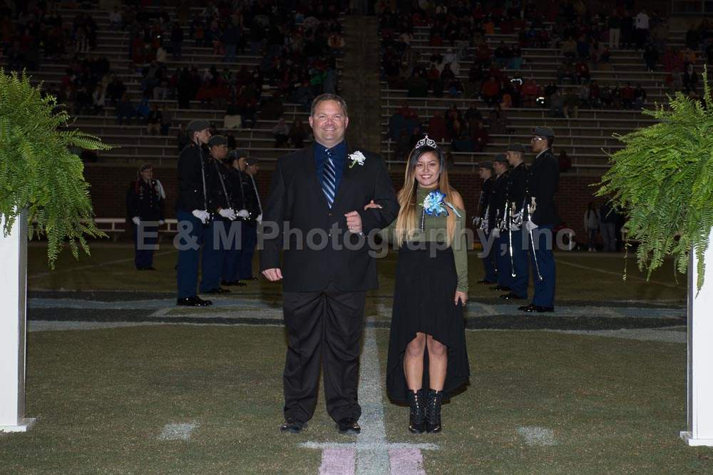 Homecoming Night 175.jpg